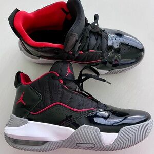 Nike Jordan Stay Loyal basketball shoes unisex size 4.5 YOUTH *EUC*